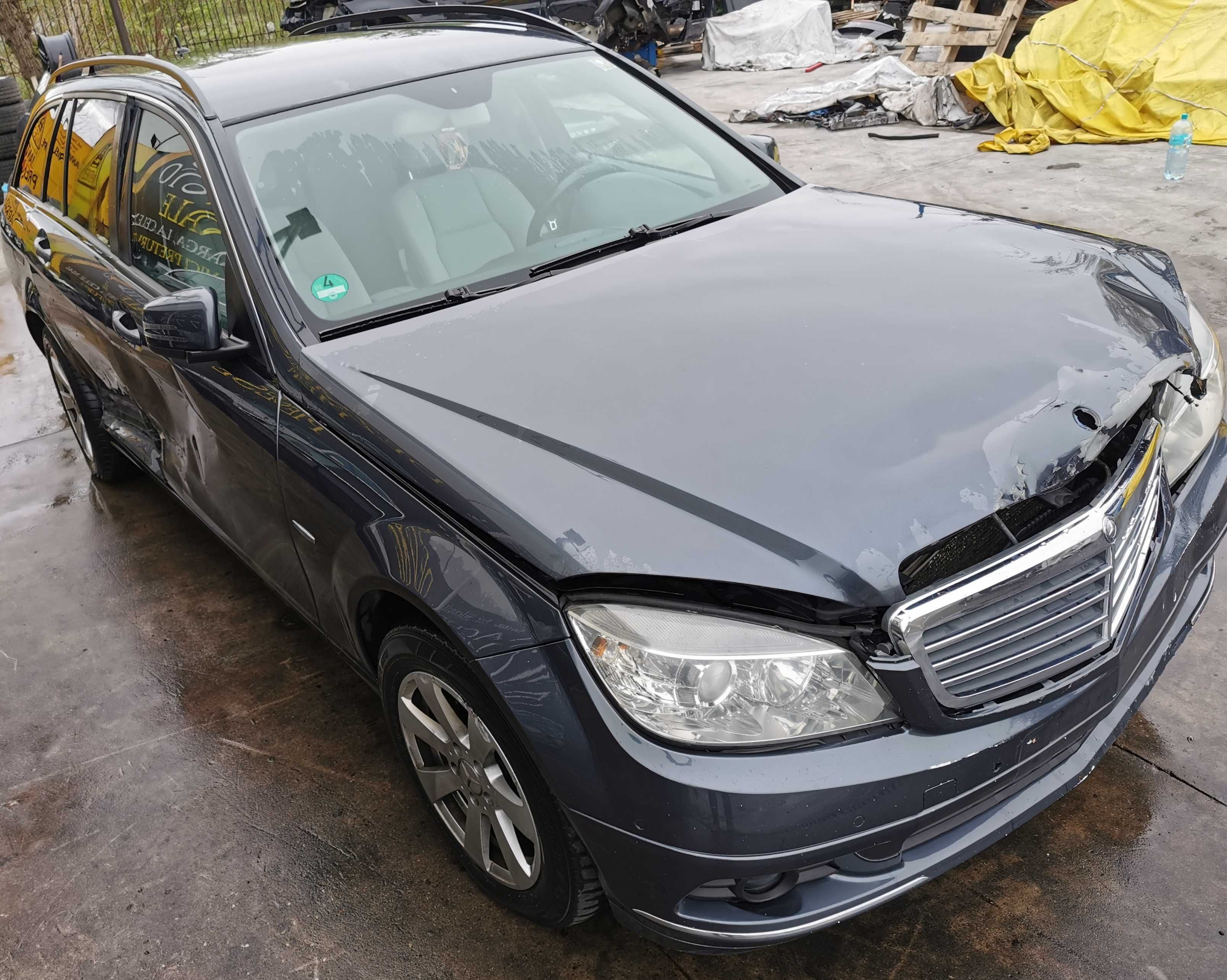 Dezmembrez mercedes c class w204/c220 2.2 euro 5/bara w204/far w204/