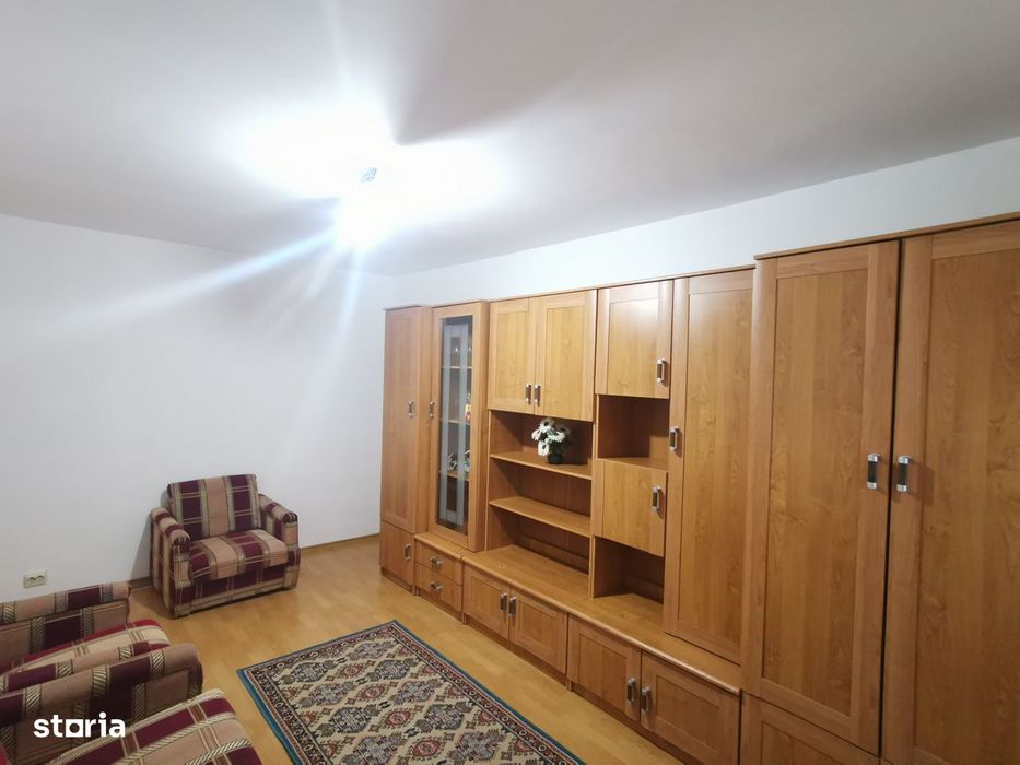 Apartament 2 camere zona Uvertura Mall etaj 1