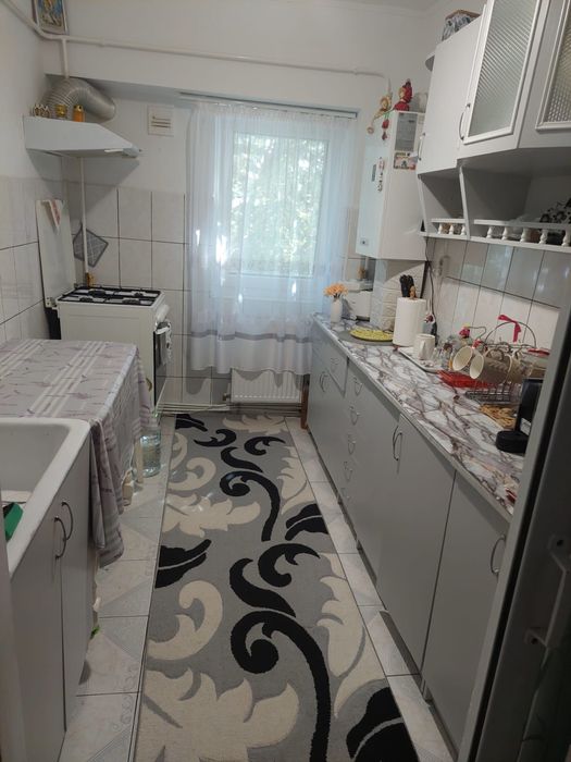 Apartament 4 camere decomandat ultracentral vis-a-vis Mall Central