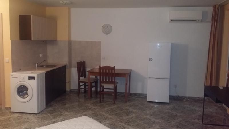 Дава се под наем Едностаен апартамент в София, Студентски град - 60 кв.м за 475 € - Снимка #3