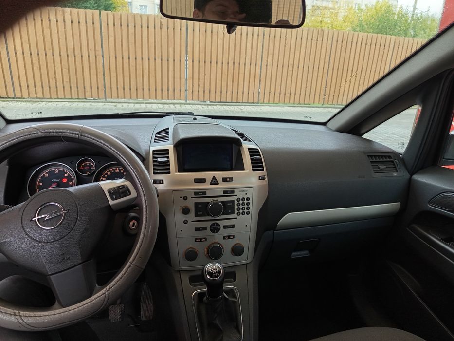 De vânzare Opel Zafira B 1.9 an 2008