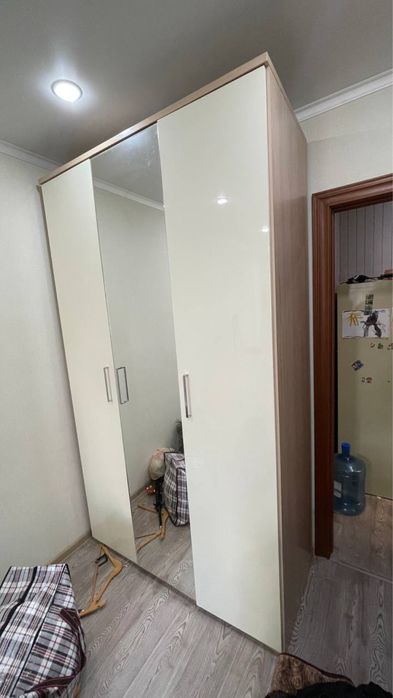 Продам шкаф и комод
