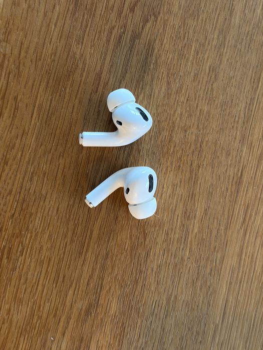 Airpods Pro wireless charging