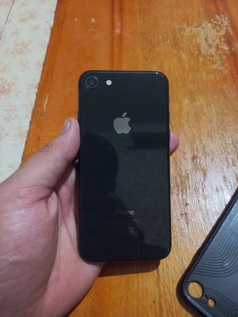 Iphone 8 idial obmen