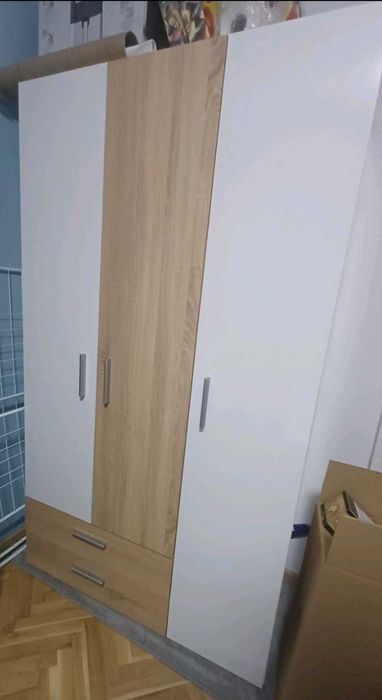 Гардероб за стая Ш 104 х Д 50 х В 185