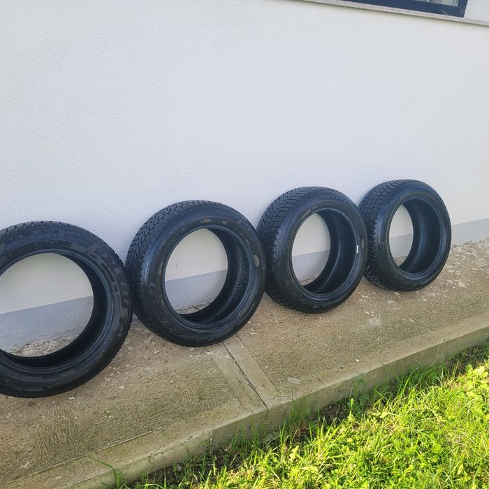 Cauciucuri iarna Debica R17