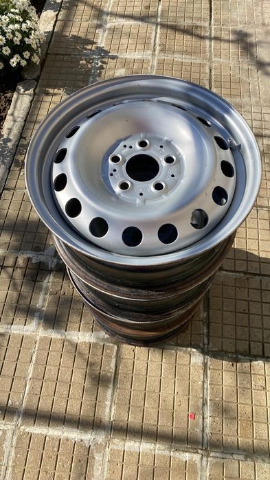 Стомани джанти за Мерцедес Вито