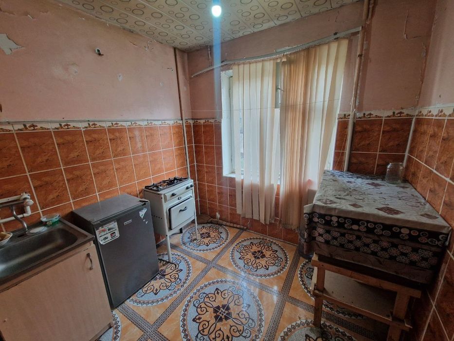 1 хонали квартира ижарага берилади! Фрунзе Массив. Магазин Саёхат