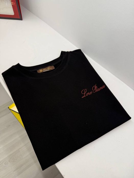 Тениски Ами и др.