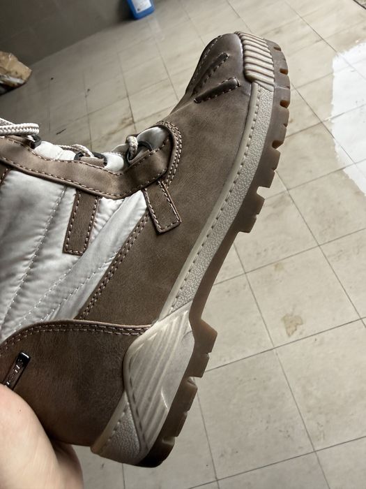 Чисто нови топли ботуши 38 рр