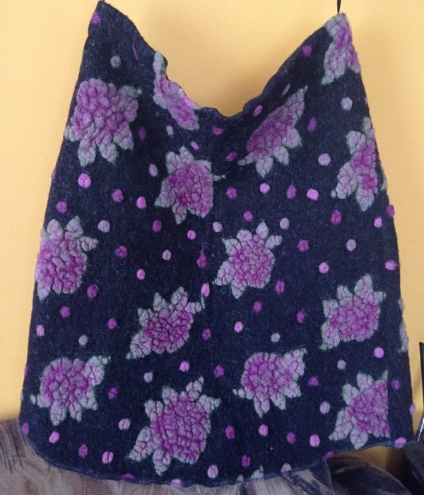 Fusta din lana gofrata