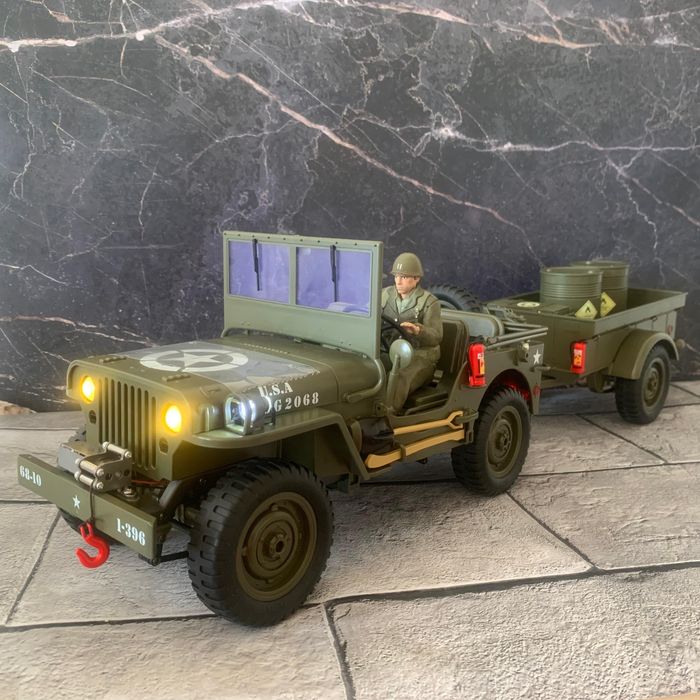 Американский джип Military car