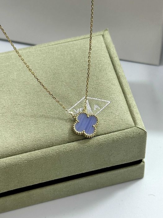 Colier Van Cleef & Arpels Aur 750 Chalcedony