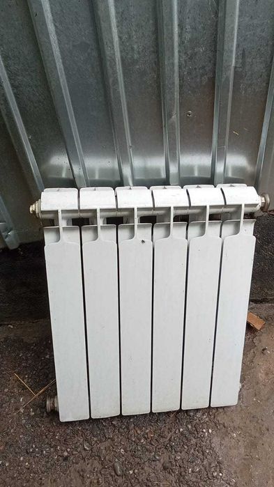 радиатор алюминиевый, батарея.