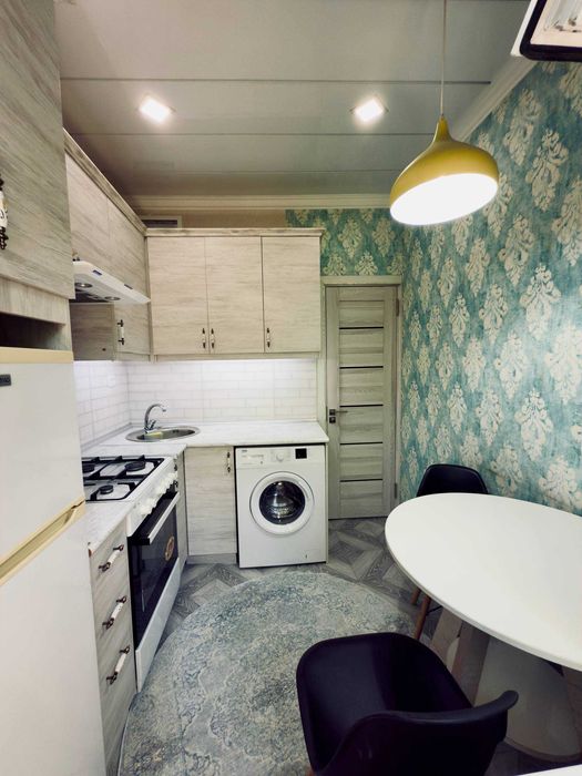 Буз 2 2/4/5 массив Ялангач ор-р Nora med клиника, Пойтахт автосалон !