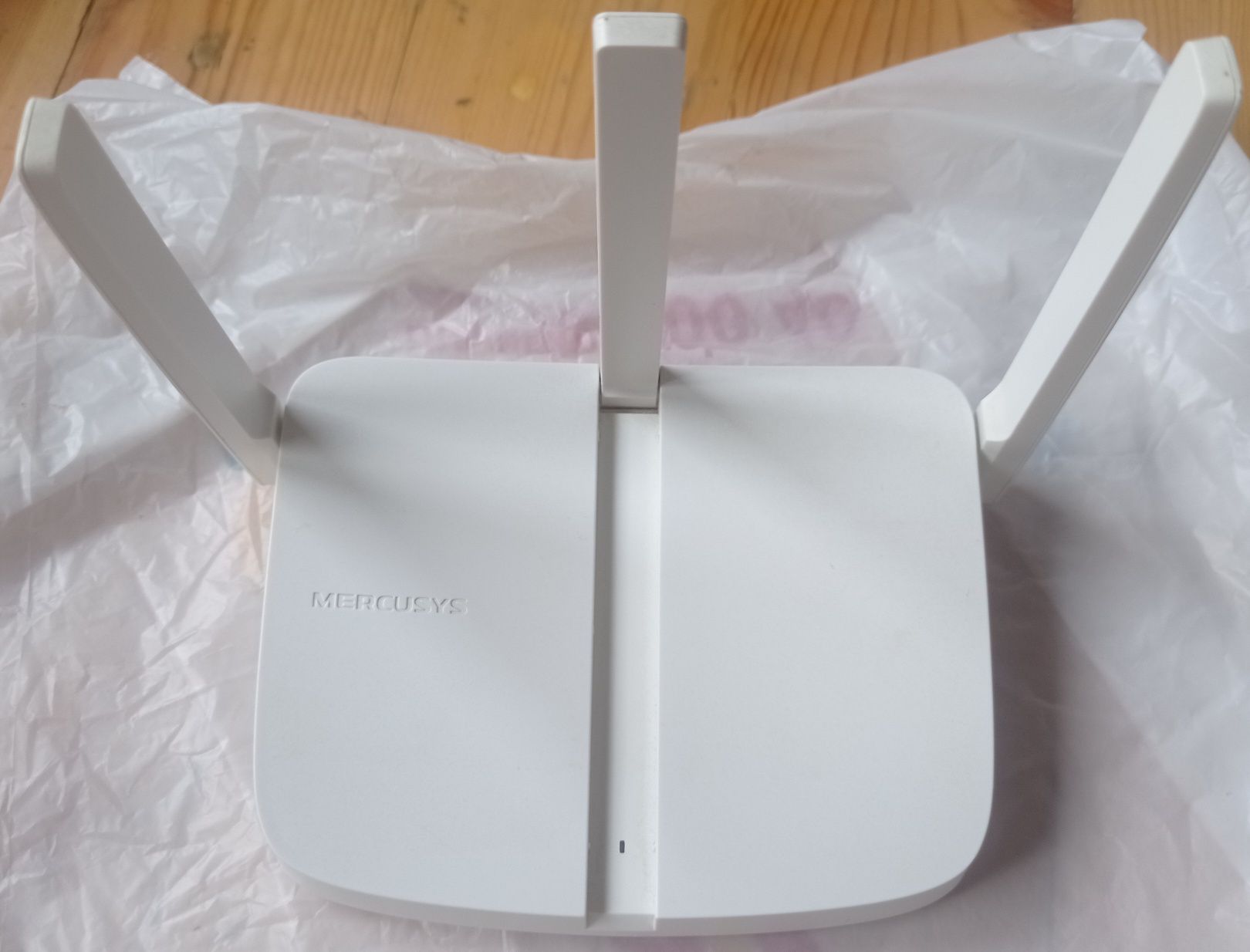 Wi Fi router Mercusys mw305R