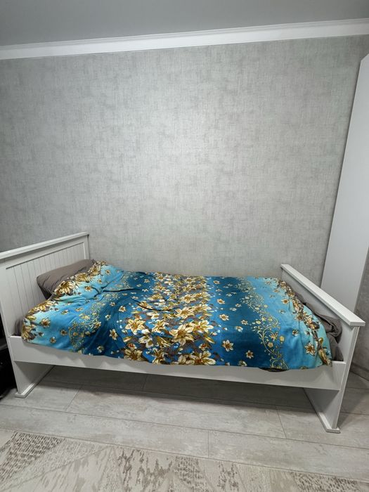 Продам односпальную кровать