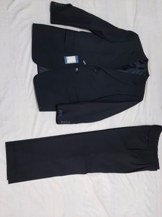 Костюм мужской (пиджак, брюки)классический, размер 46, новый, российск