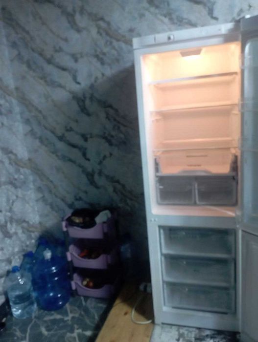 Холодильник продается