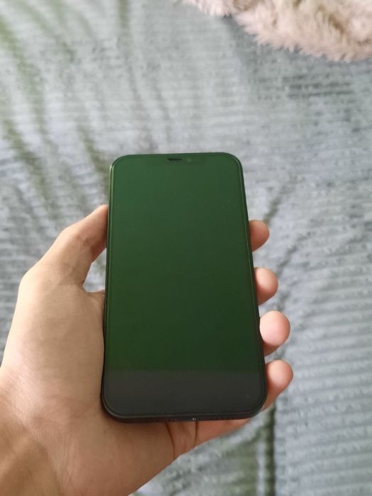 Iphone 12 в отличном состоянии