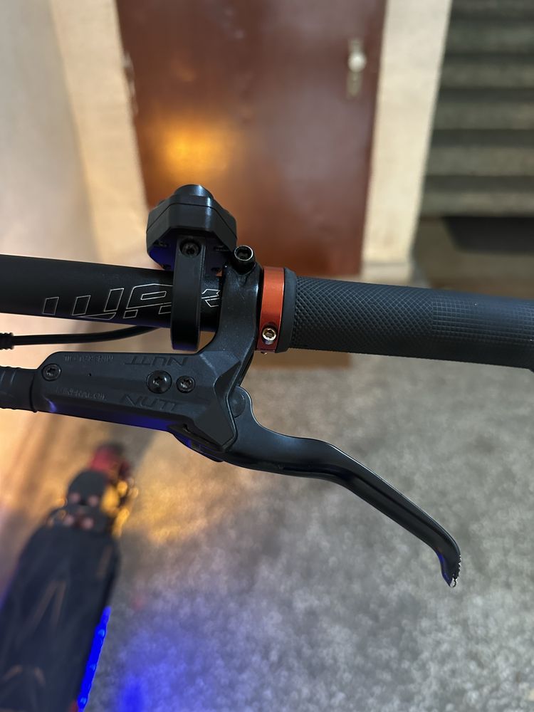 LIMITED EDITION Kukirin g2 master електрическа тротинетка