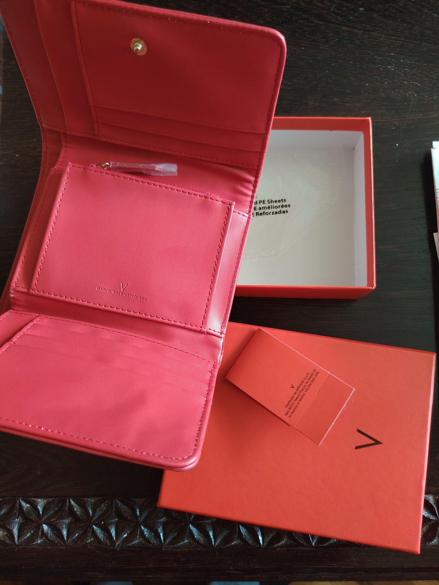 Valentino оригинално портмоне