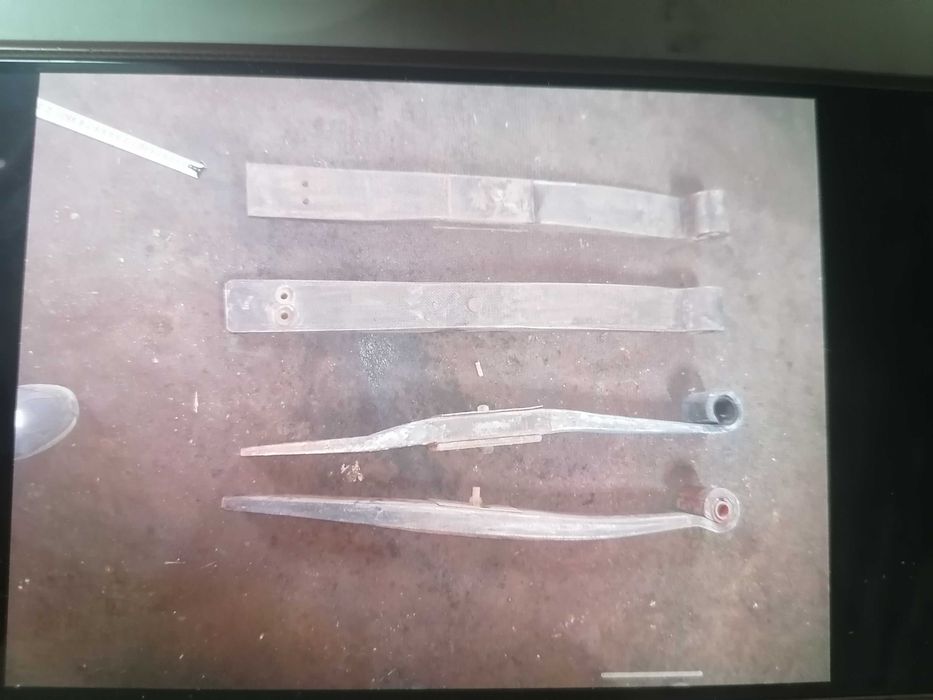 Продам рессоры недорого