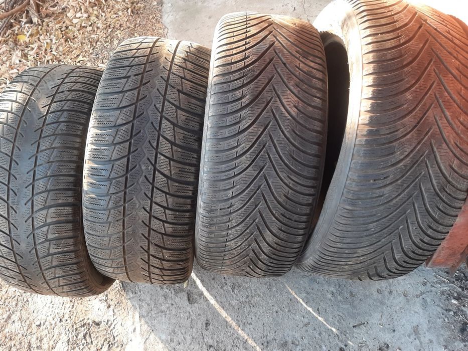 Продам шины 235/50/18