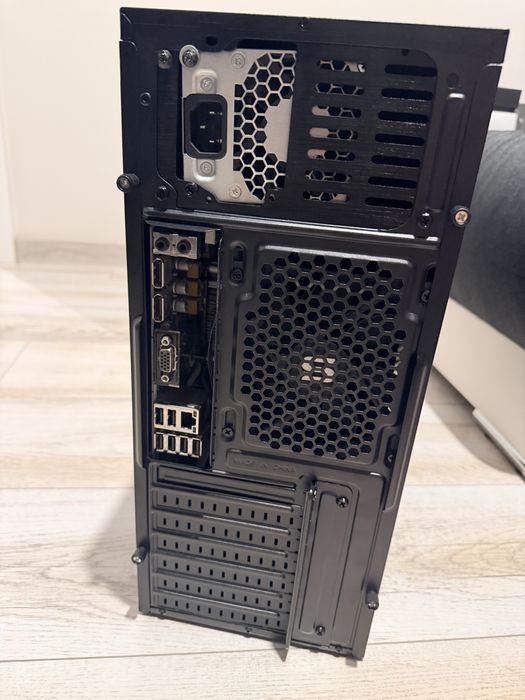 Unitate pc office i7 6700 8gb ddr4 256gb ssd 500gb hdd