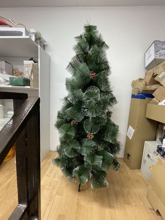 Продам новогоднюю елку