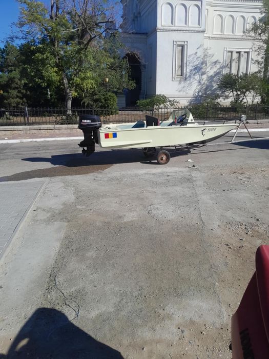 Barcă cu motor de vânzare!