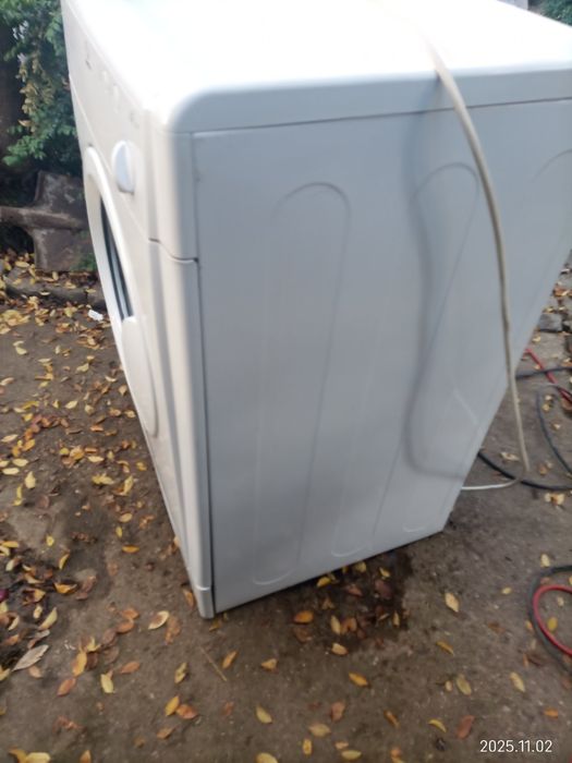 Продавам Сушилня Indesit вентилационна