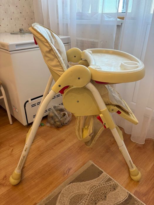 Детский столик б/у