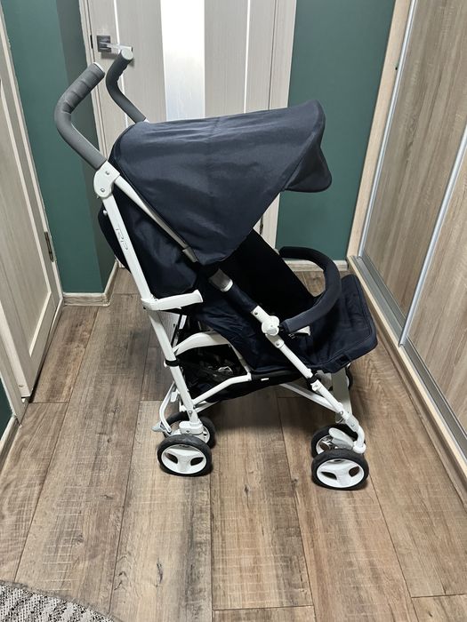 Продам коляску Inglesina