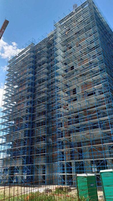 Inchiriere schela metalica de fatada