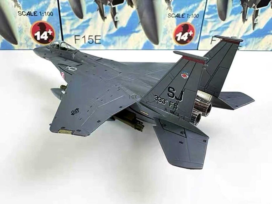 Macheta avion metalica F-15EX Eagle II USA 1:100 20cm