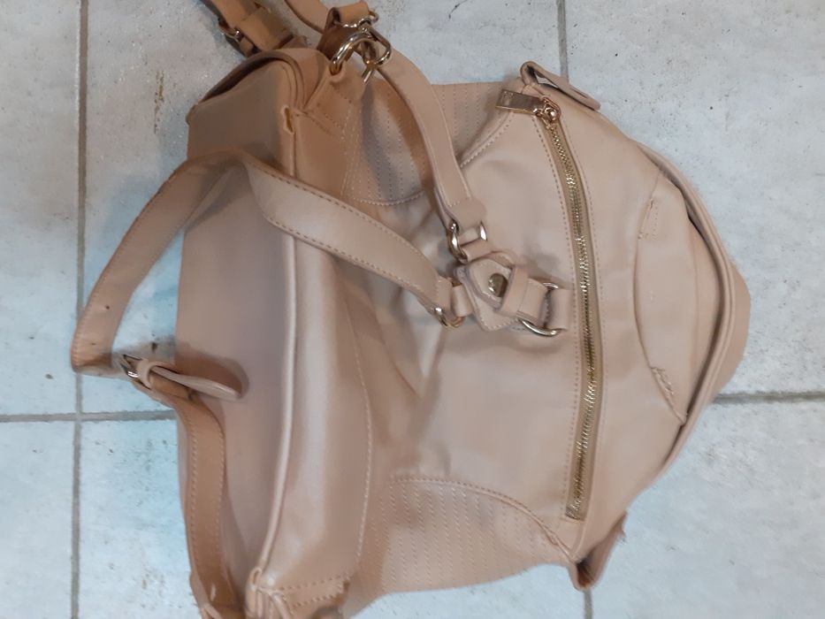 Дамска италианска кожена раница