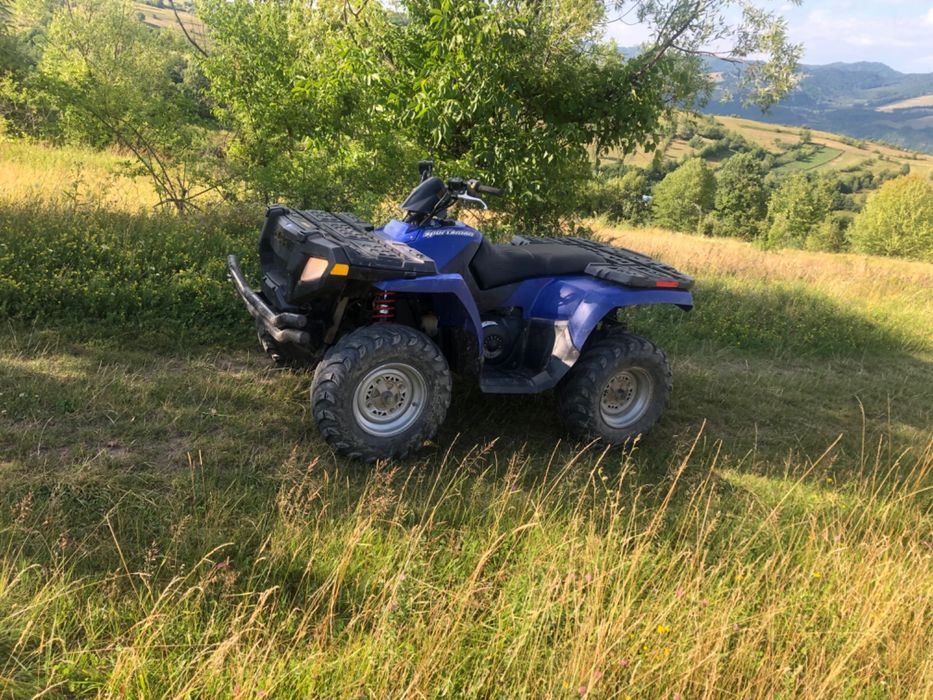 Vând Atv polaris