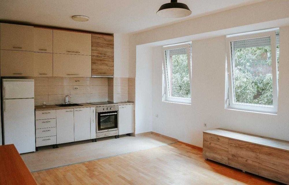 Дава се под наем Едностаен апартамент в Пловдив, Кючук Париж - 36 кв.м за 153 € - Снимка #7