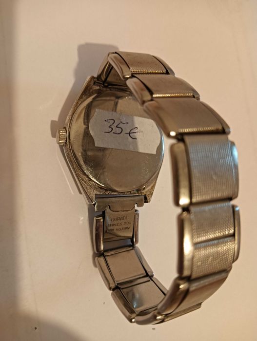 Лот от часовници Swatch Kenneth Cole  Casio  Emit