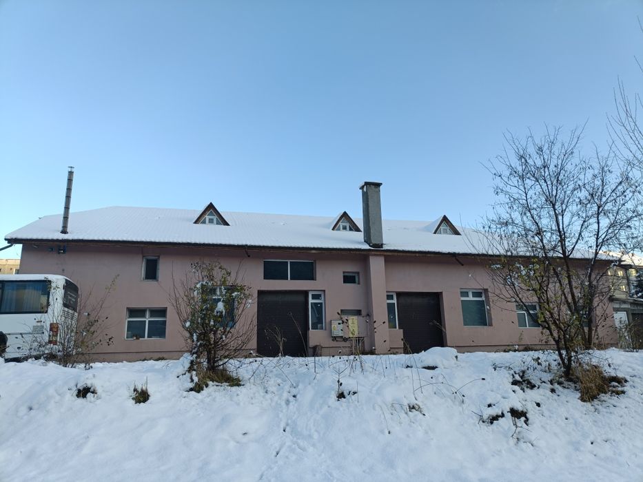 Hala -spatiu producție, distribuție,dep 400 mpozit