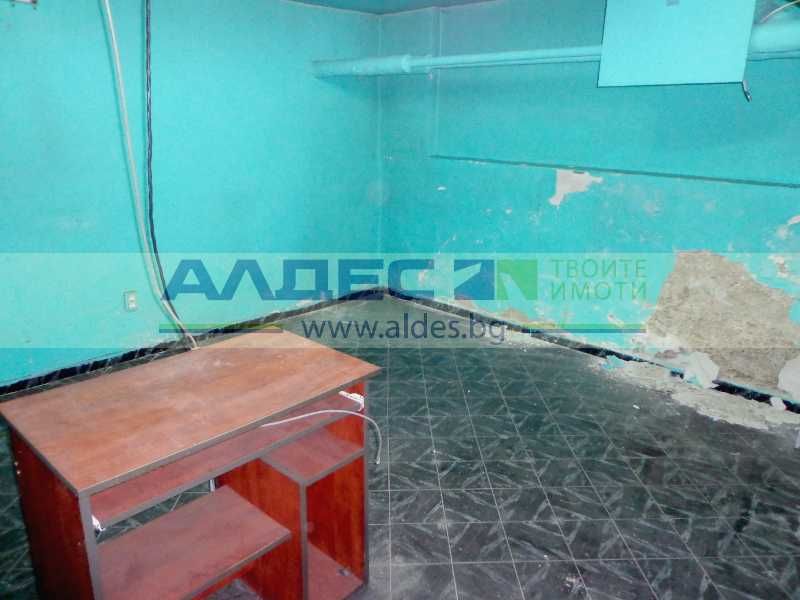 Дава се под наем Склад в София, Център - 17 кв.м за 173.4 € - Снимка #2