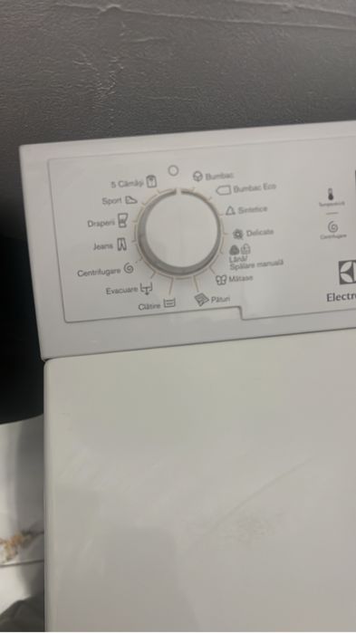 Masina de spalat verticala ELECTROLUX