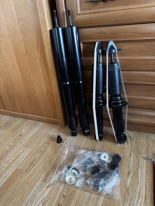 Амортизаторы на Prado 95 Toyota