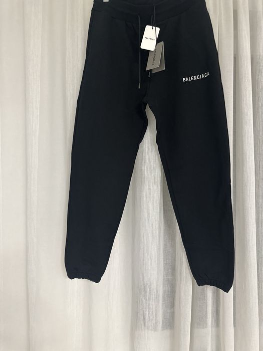 Pantaloni balenciaga de barbati