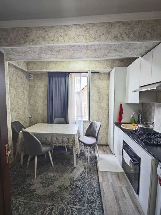 Продаётся Новостройка ул Сайрам 3/2/5 С ремонтом 82м2 Ор-р: Буз базар