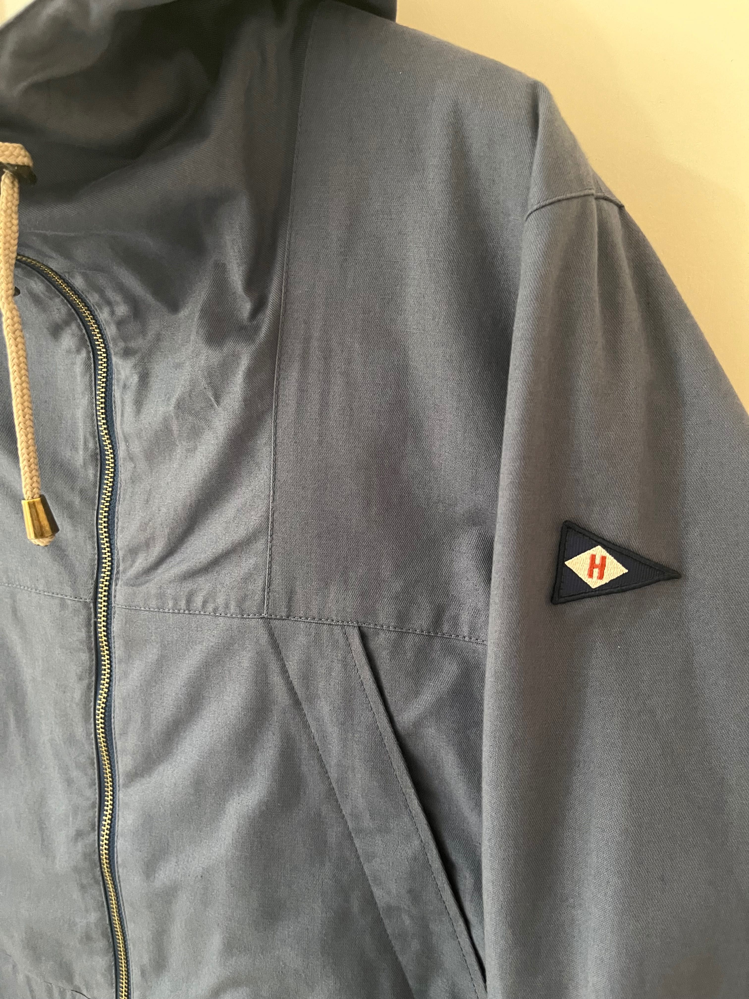Яке Hackett London