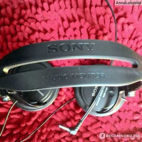 Наушники Sony MDR-V150