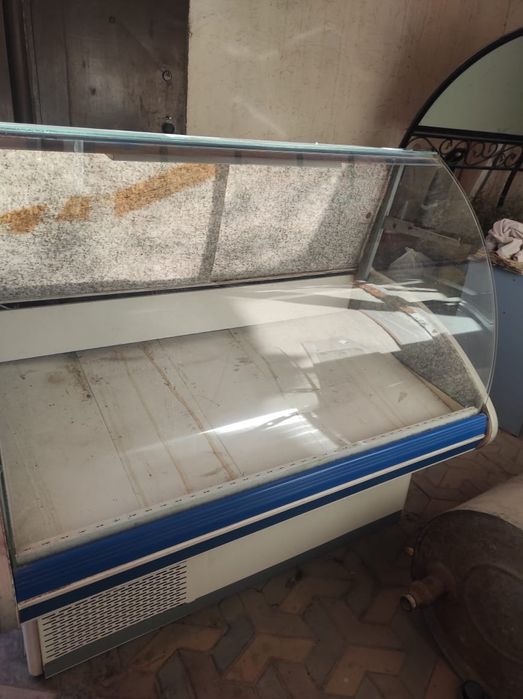 Ветринный холодильник