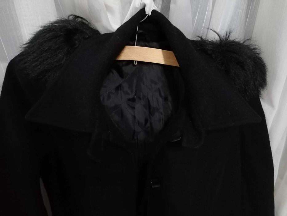 Palton pentru femei cu gluga detasabila cu blanita